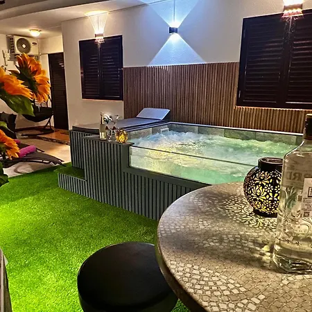 Villa Puerto Rico In Front Of The Shopping Center With Private Heated Saltwater Jacuzzi Pool & Arcade Games Puerto Rico (Gran Canaria)