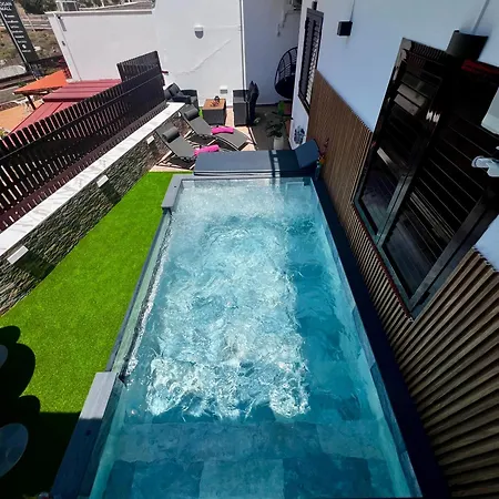 Willa Puerto Rico In Front Of The Shopping Center With Private Heated Saltwater Jacuzzi Pool & Arcade Games