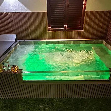 Villa Puerto Rico In Front Of The Shopping Center With Private Heated Saltwater Jacuzzi Pool & Arcade Games Puerto Rico (Gran Canaria)