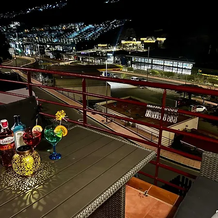 Puerto Rico In Front Of The Shopping Center With Private Heated Saltwater Jacuzzi Pool & Arcade Games Puerto Rico (Gran Canaria)